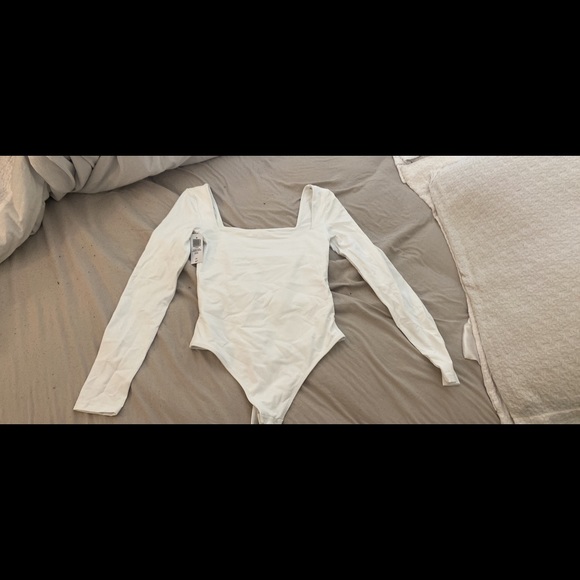 Aritzia Contour Bodysuit - Picture 2 of 2